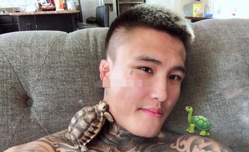 娱乐圈吃瓜纹身哥是谁,娱乐圈神秘人物之谜揭晓 第3张 娱乐圈吃瓜纹身哥是谁,娱乐圈神秘人物之谜揭晓 第3张