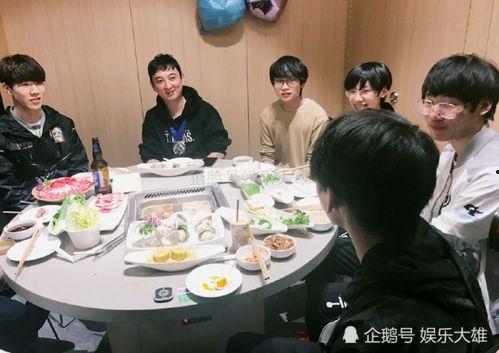 王思聪海底捞爆料视频,揭秘明星网红的奢华聚餐幕后 第2张 王思聪海底捞爆料视频,揭秘明星网红的奢华聚餐幕后 第2张