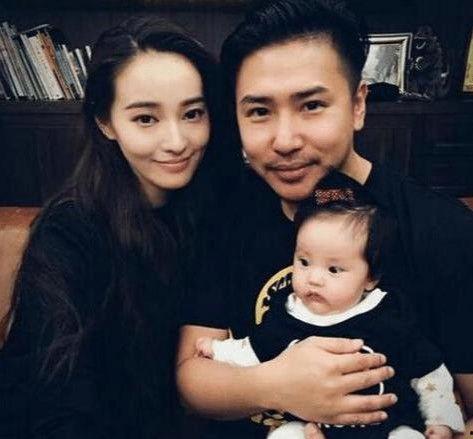 明星亲姐弟互相爆料视频,爆笑视频揭露娱乐圈幕后趣事  第2张