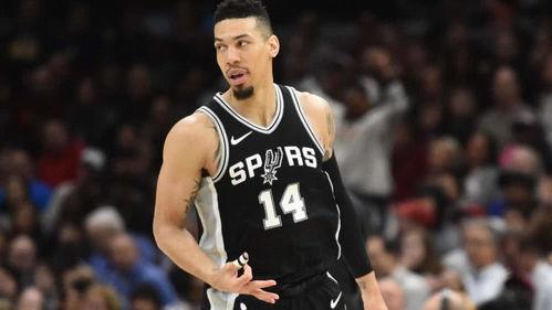 格林爆料更衣室视频播放,揭秘NBA球星真实一面