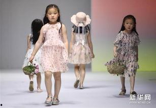 小女孩时装爆料视频下载,跟随小女孩时装爆料视频探寻潮流趋势 第2张 小女孩时装爆料视频下载,跟随小女孩时装爆料视频探寻潮流趋势 第2张