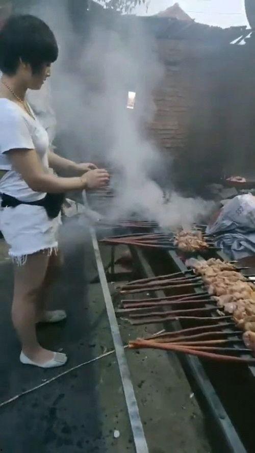 爆料烧烤西施视频大全集,火辣瞬间，尽收眼底  第2张