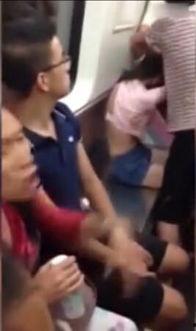 武汉爆料女生视频大全,揭秘校园生活背后的真实故事 第1张 武汉爆料女生视频大全,揭秘校园生活背后的真实故事 第1张