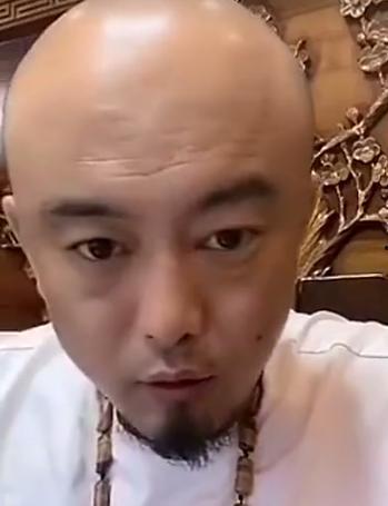 辛巴爆料主播视频大全最新,主播视频大全背后的惊人真相 第2张 辛巴爆料主播视频大全最新,主播视频大全背后的惊人真相 第2张